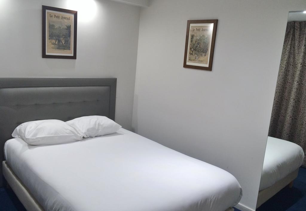 Hotel Savoy Paris Room photo
