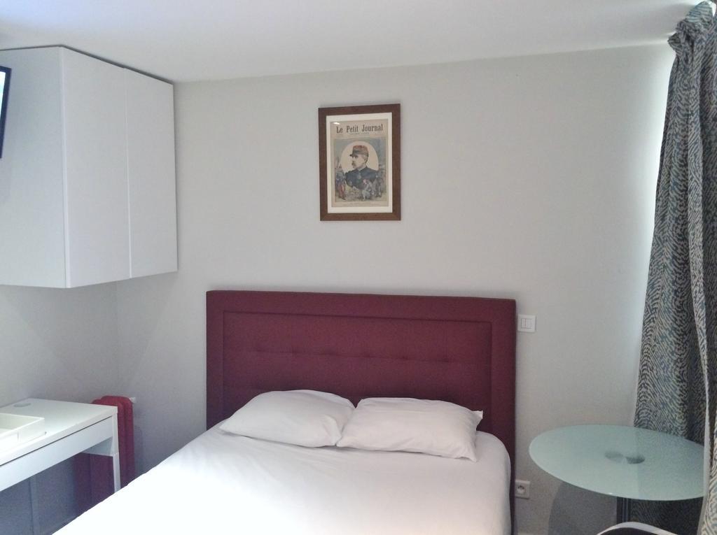 Hotel Savoy Paris Room photo